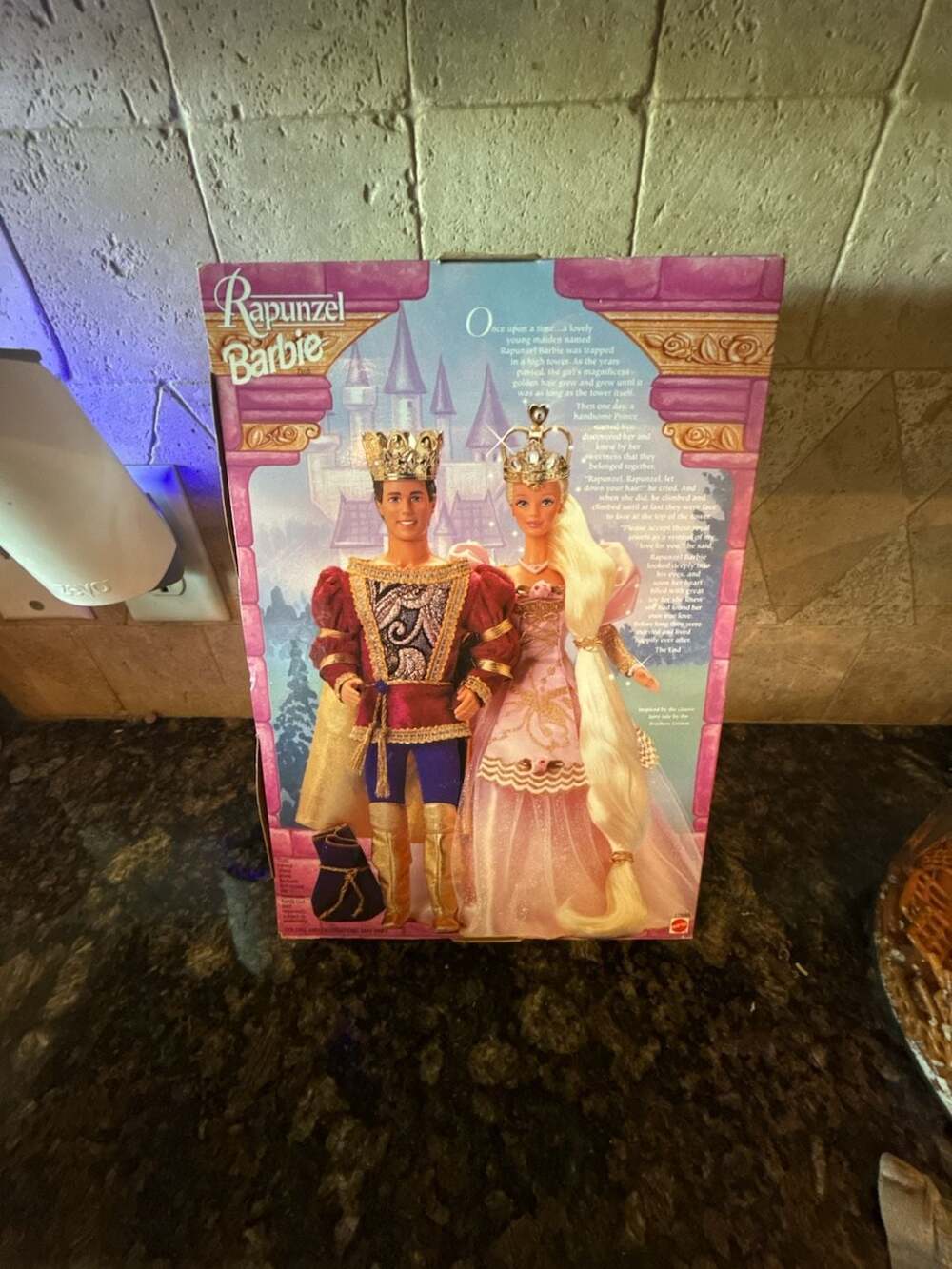 1997 Mattel Rapunzel Barbie Doll in Original Box - Picture 2 of 3